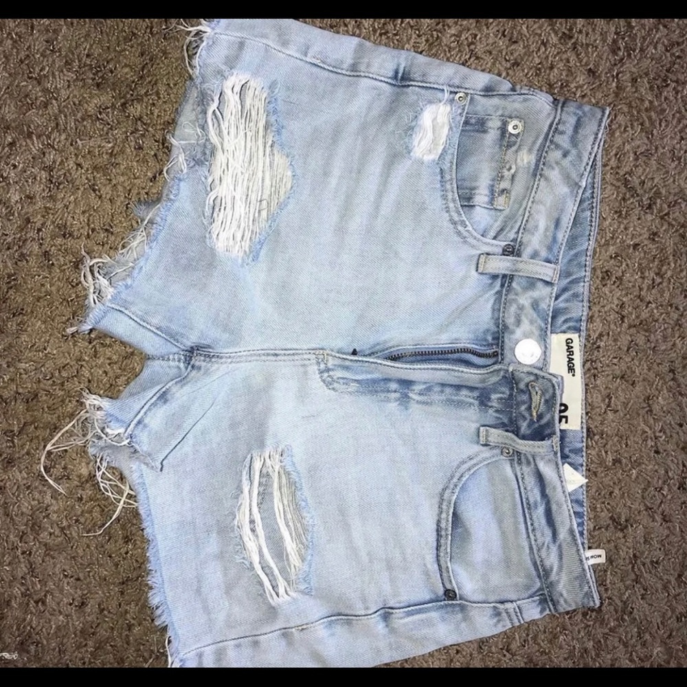 lightwash highwaisted garage shorts
